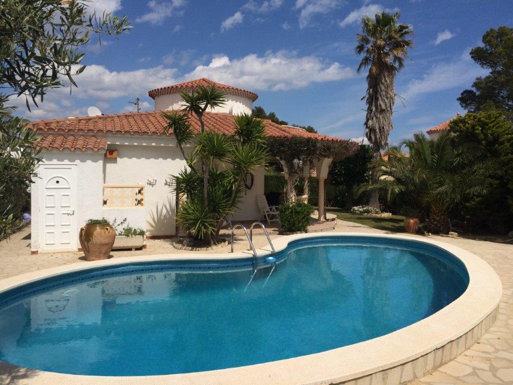 Maison individuelle avec piscine