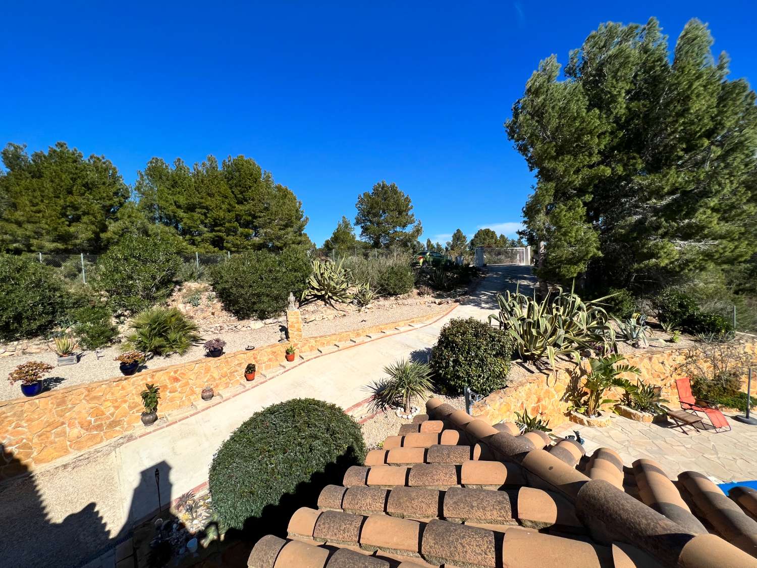 Maison individuelle avec piscine et vue dégagée