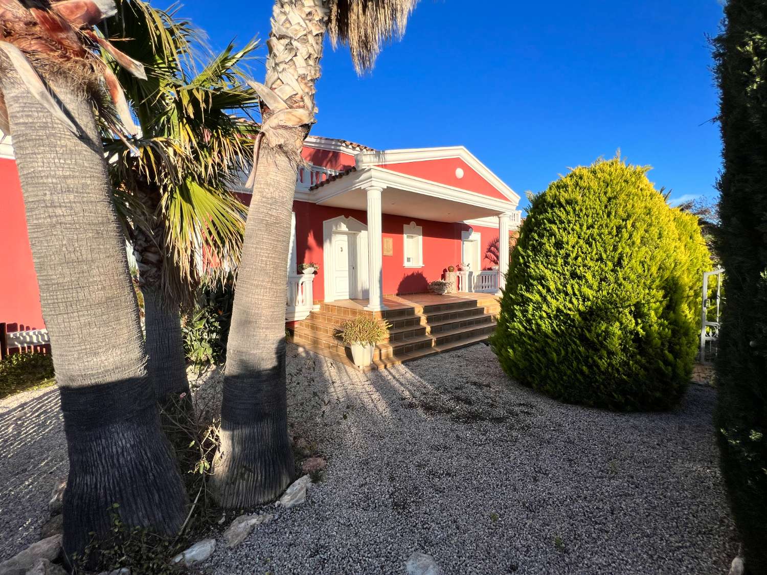 Maison individuelle avec piscine