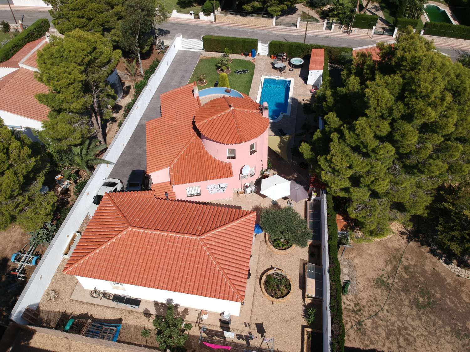 Maison individuelle avec piscine