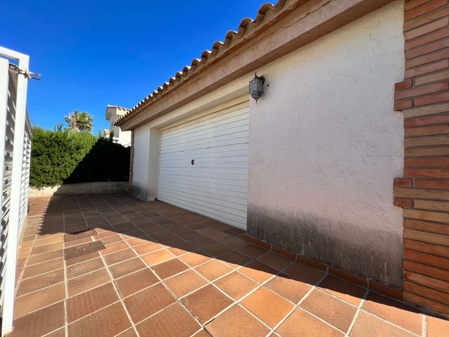 Casa independiente con piscina a 400m de la playa